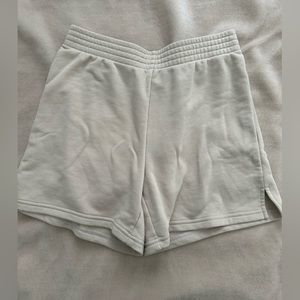 ARITZIA AIRY FLEECE SHORTS